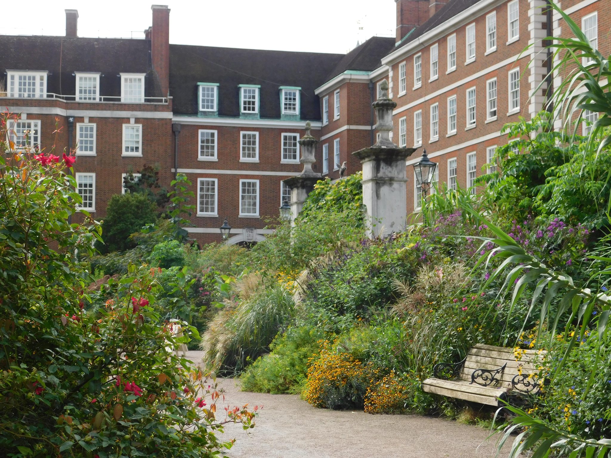 Doddington Place Gardens » The Gardens of the Inner Middle Temple